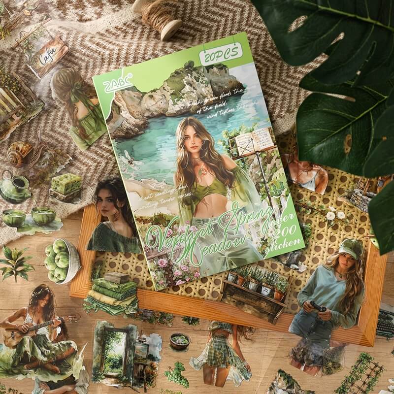 FourSeasonsCharacters-StickerBook-Scrapbook-1