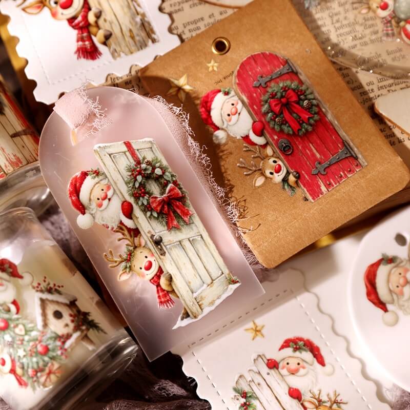 Santaandreindeerpeekingaroundwreath-covereddoorsonpinkandkraftChristmastags